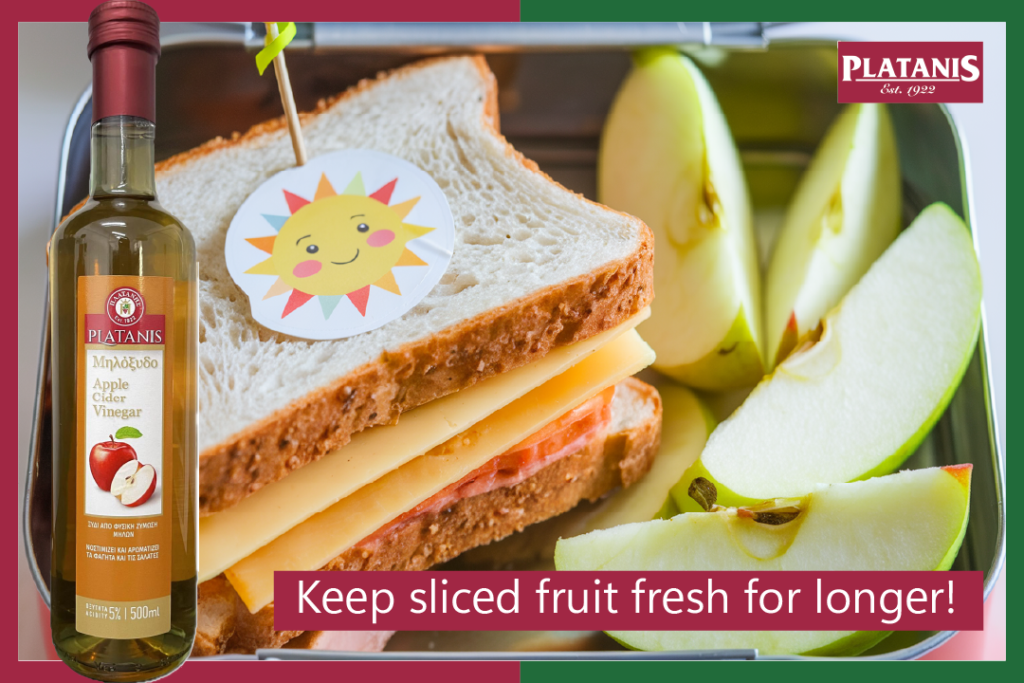 You can keep sliced apples fresh in your child's lunchbox using Platanis apple cider vinegar